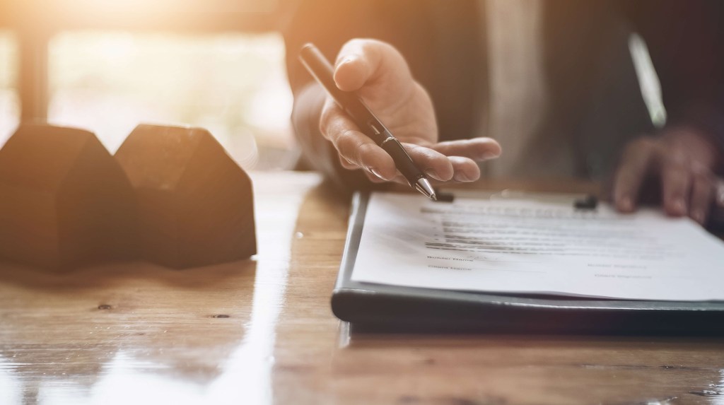 2REMAX-Dissolves-Referral-Partnership-with-Redfin