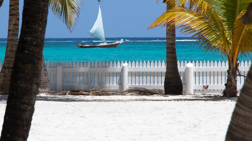 3Best-Beach-Towns-to-Live-In