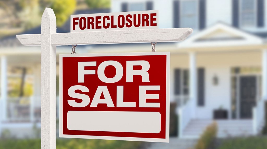 4-The-Trump-Administration-Unveils-Plan-to-Privatize-Fannie-Freddie