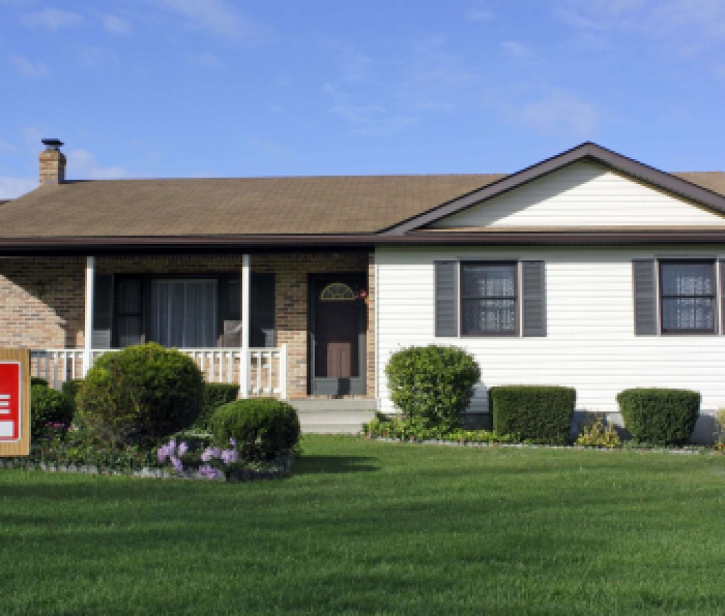 4-Tips-For-Selling-a-House-in-an-Undesirable-Location