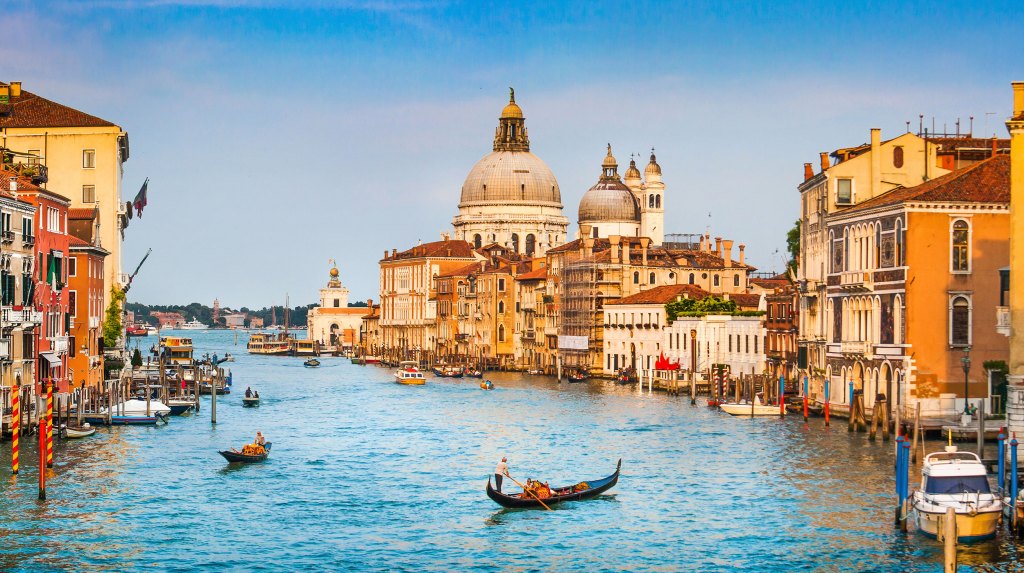 7Italy-Sothebys-International-Realty-Joins-Forces-with-Concierge-Auctions