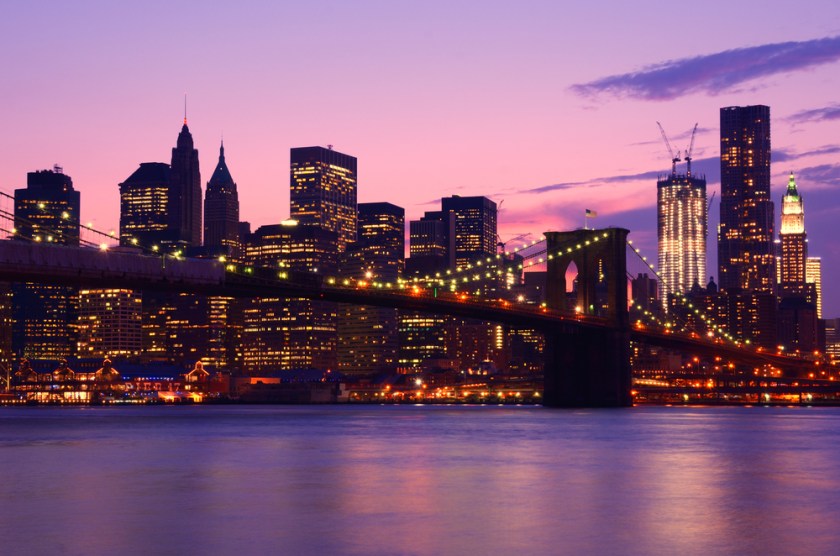 Lower-Manhattan-skyscrapers-and-the-Brooklyn-Bridge