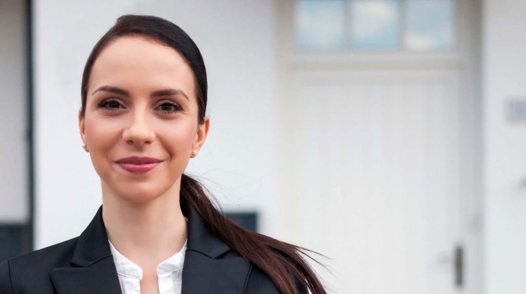 Real-Estate-Professionals-Use-These-Tips-to-Stay-Safe-and-Sell