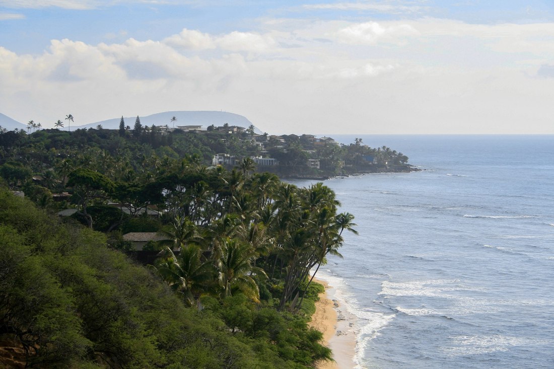 1920px-Sunset_Beach,_Oahu,_Hawaii,_USA1