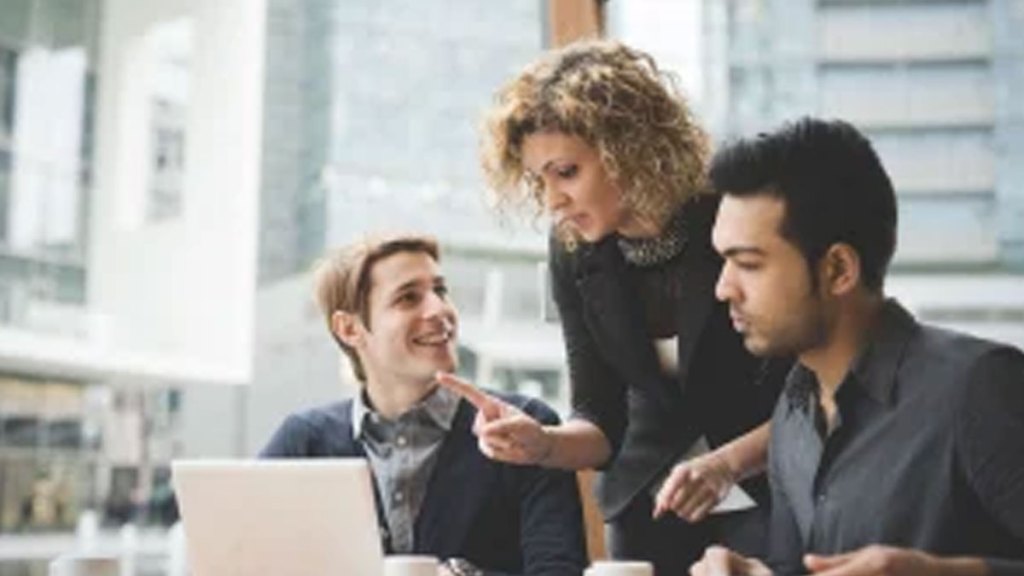 10Real-Estate-Professionals-Its-Time-to-Listen-Not-Talk